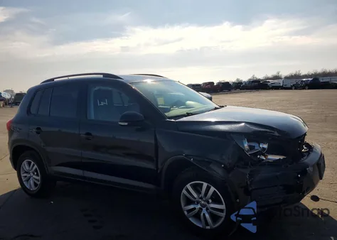 2016 Volkswagen Tiguan S z USA, uszkodzony, nr VIN WVGAV7AX4GW603997